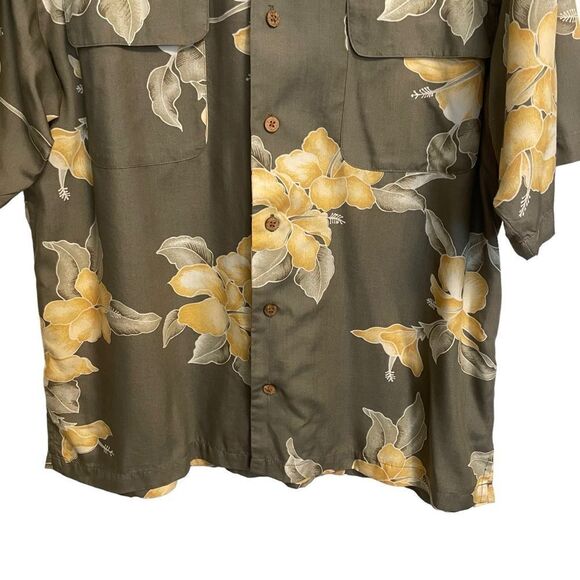 Tommy Bahama Rayon Floral Hawaiin Button-Down Short Sleeve Shirt Size Large - Picture 5 of 9